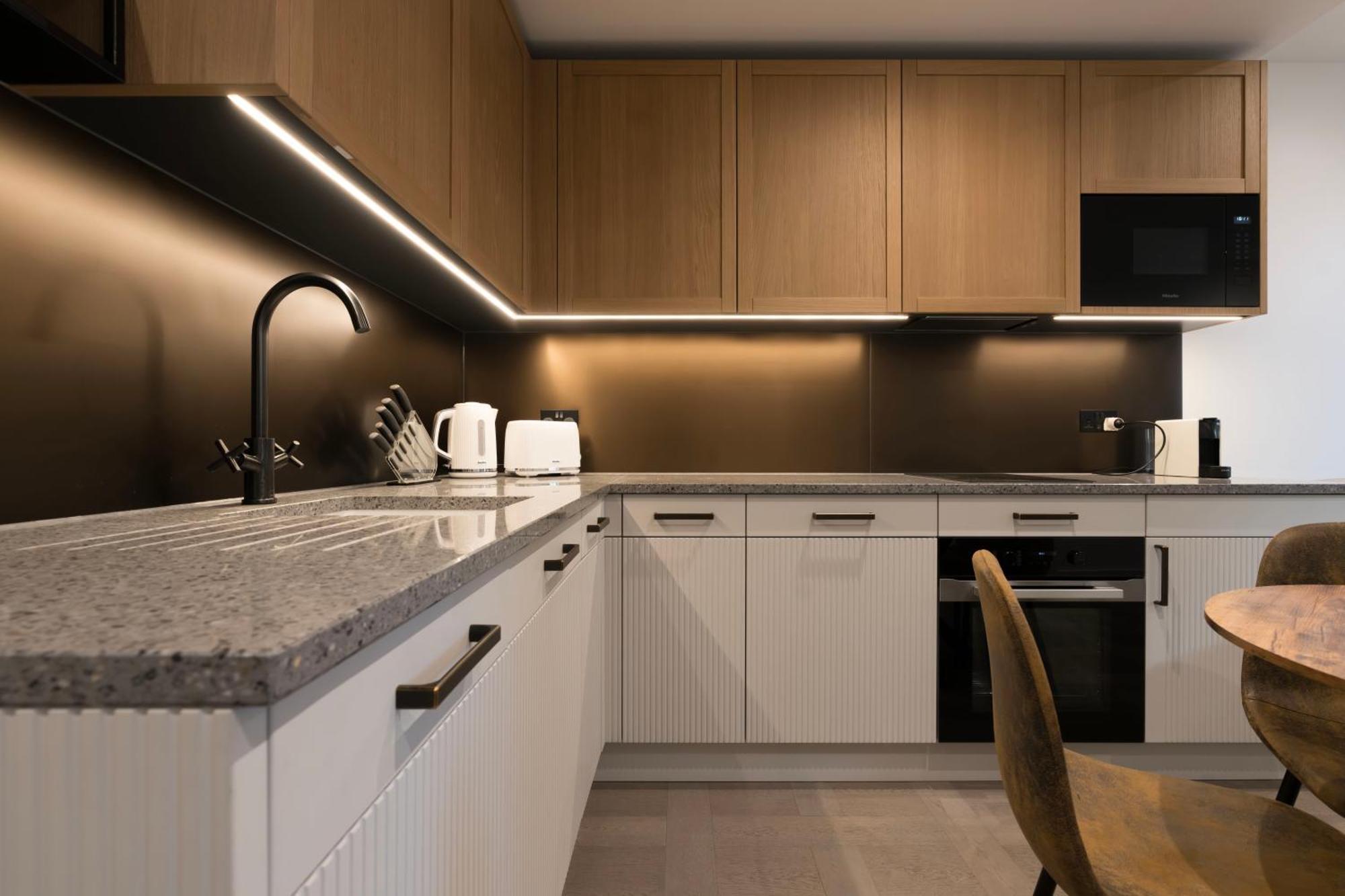 Luxury Flat Next Tower Bridge 2